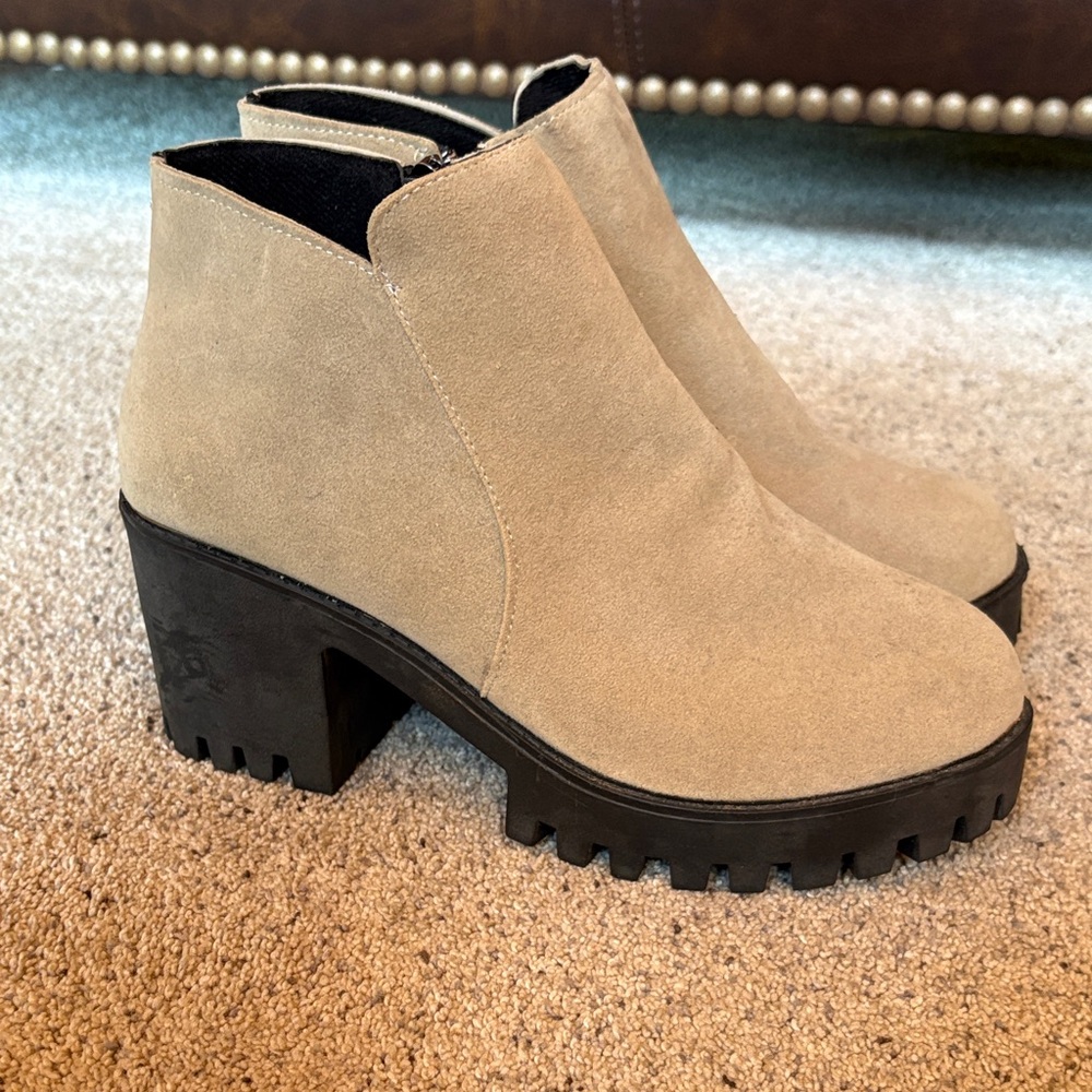 Tan Ankle Boots with Chunky Heel